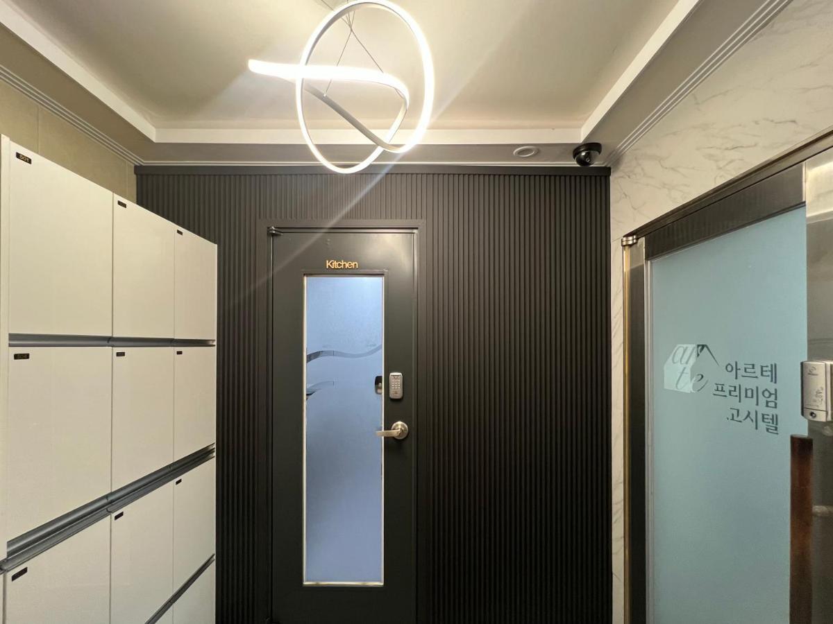 سيول Arte Premium Oneroomtel Myeongdong المظهر الخارجي الصورة